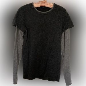 Cashmere Sweater. Black and Gray Size Large